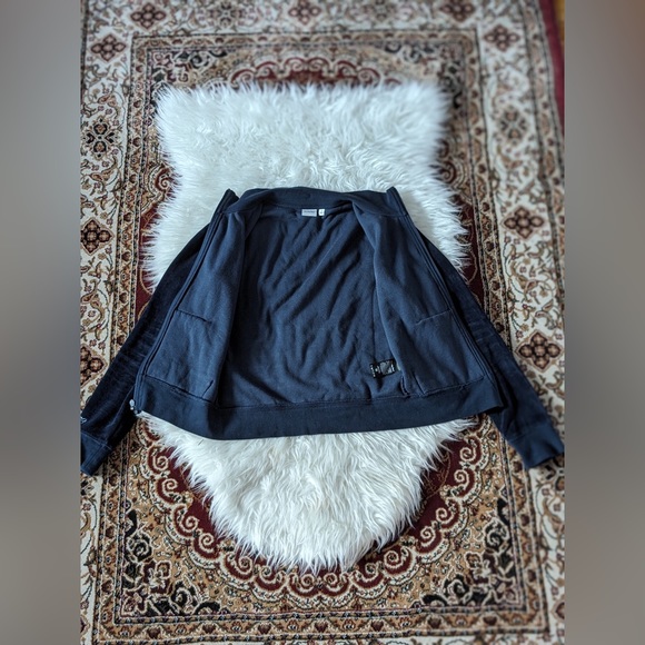 Aritzia TNA Midnight Blue Velvet Zip Up Jacket - Picture 9 of 12